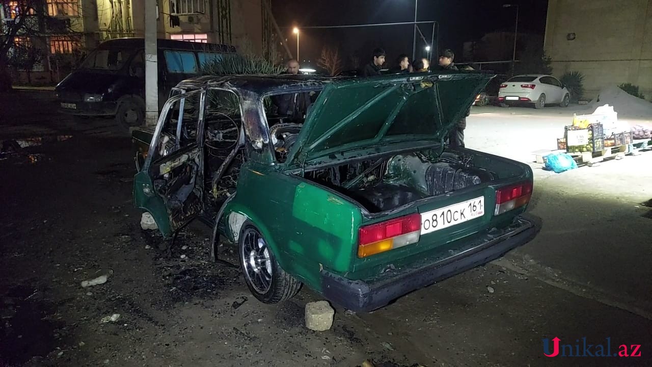 Gəncədə minik maşını yandı - FOTOLAR